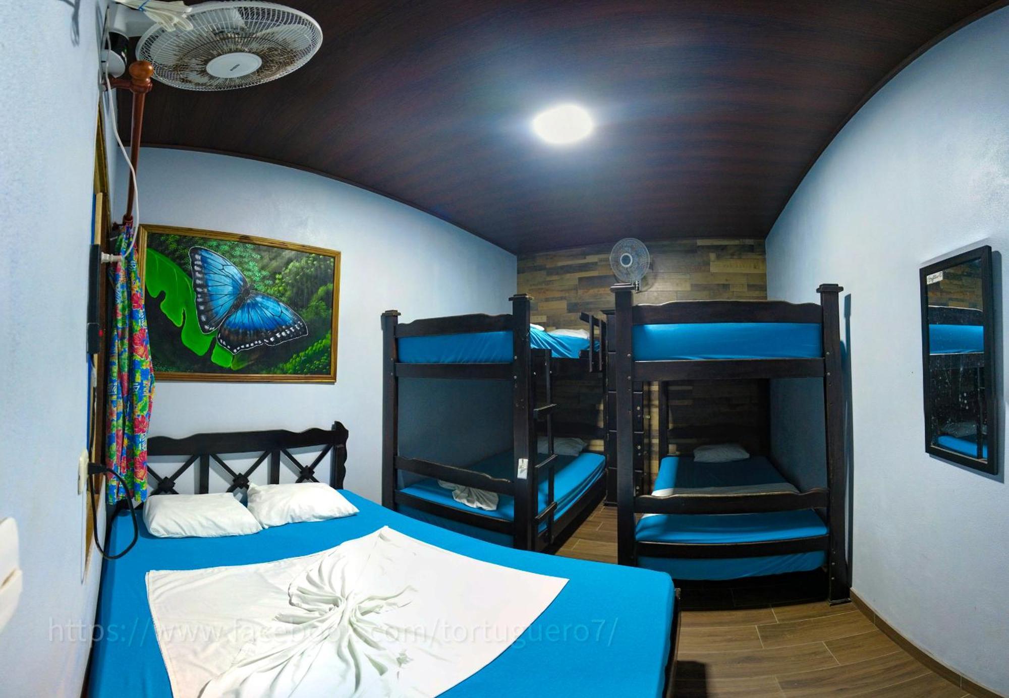 Hostel Tortuguero 7Backpackers ภายนอก รูปภาพ